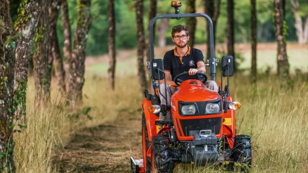 Kubota презентовал новую серию компактных тракторов EK1 | ГлавПахарь | Дзен