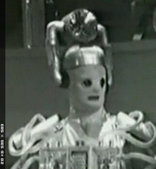 Киберчеловек с планеты Мондос. Картинка из открытого доступа.