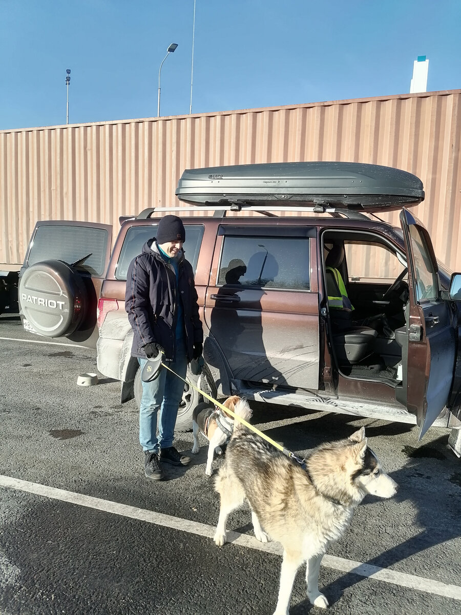 остановка на трассе где-то в Новгородской обл.