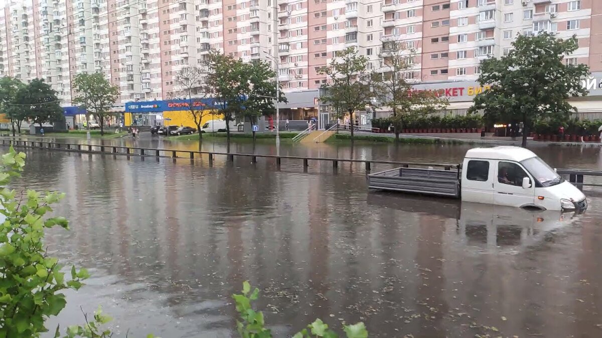 Вчерашний потоп в москве фото