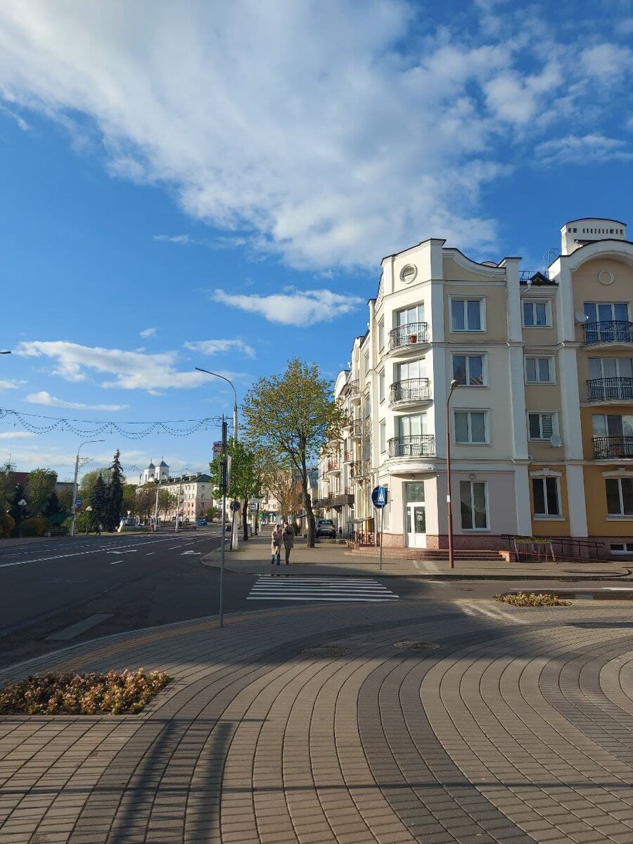 Улица Ленина, центральная улица Бреста. 