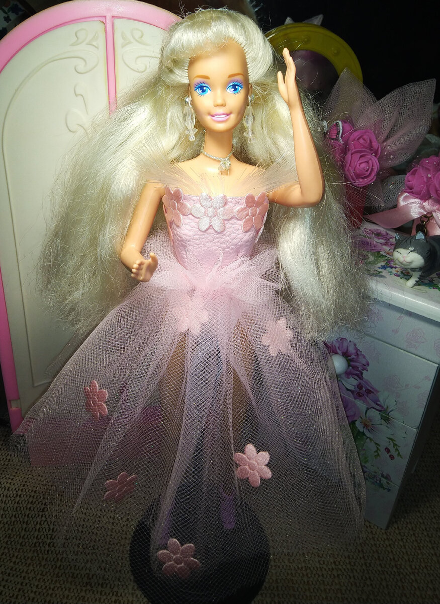 Twinkle barbie hotsell
