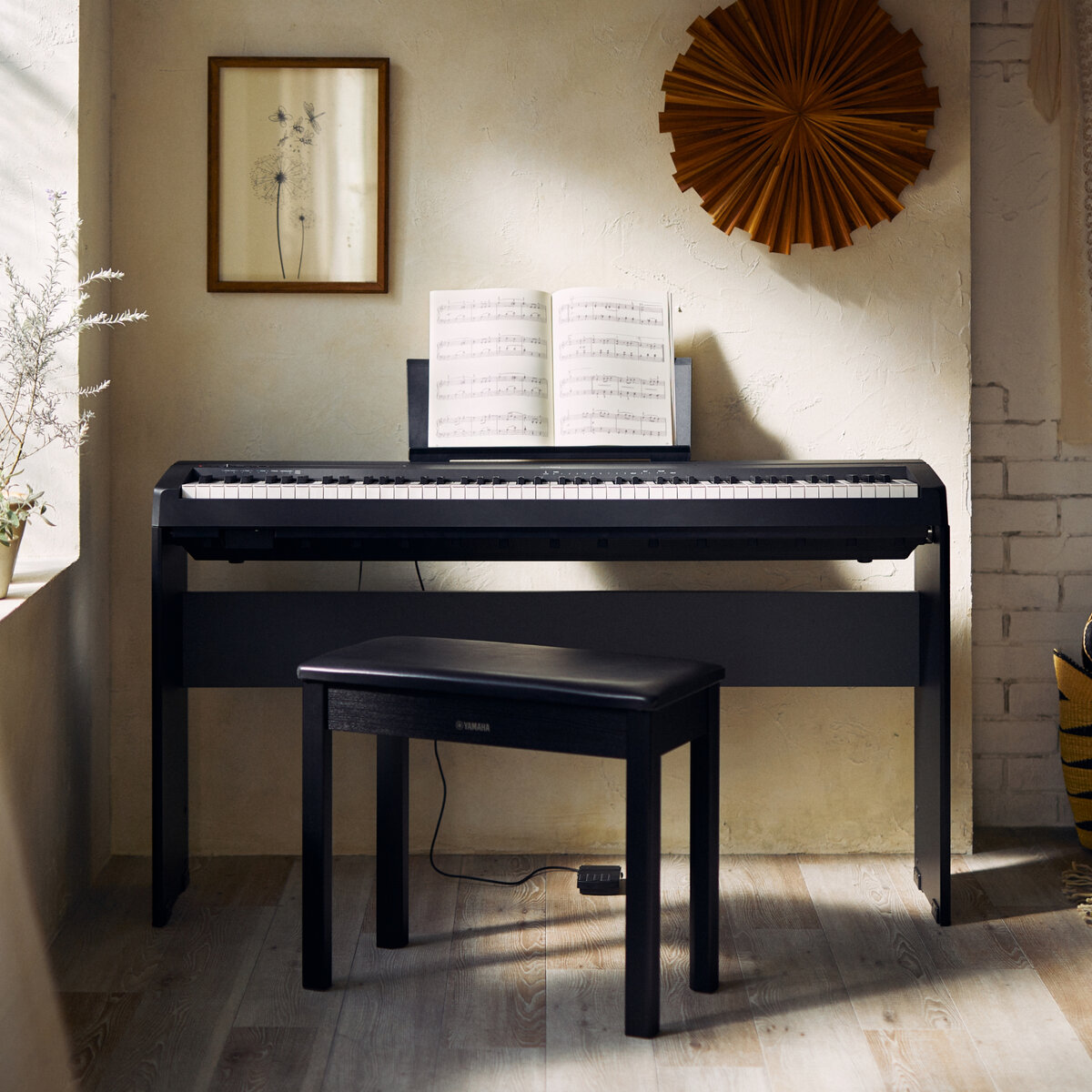 Цифровое пианино Yamaha P-45. *Стойка и банкетка приобретаются отдельно