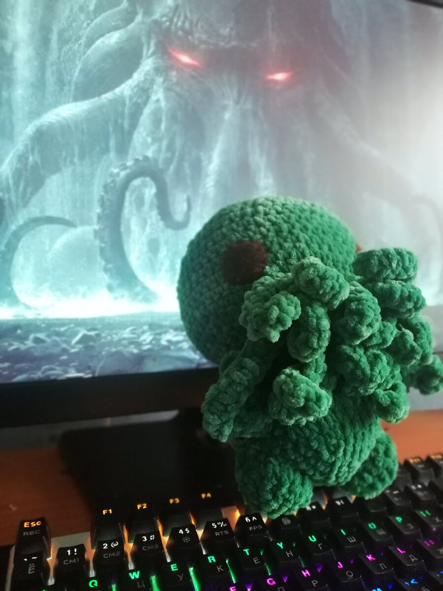 Надеюсь его все узнали?  Я вот понятия не имела, кто это, до того, как его заказали. И теперь уже ещё 2 таких на подходе))