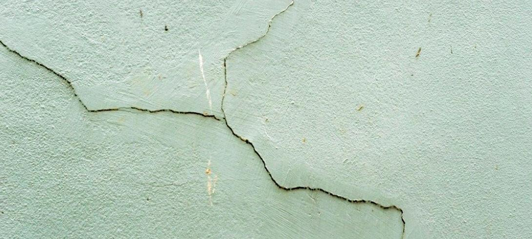 Заделка трещин в стене дома | Ремонт трещин с помощью анкера RSA