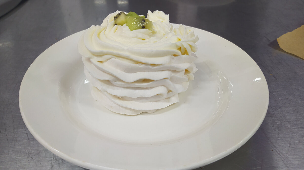 Фото автора. Десерт Павлова