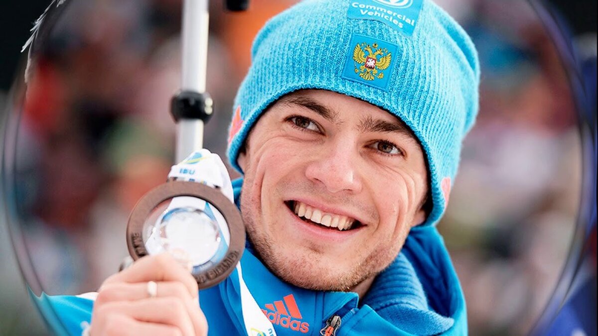 Антон Бабиков