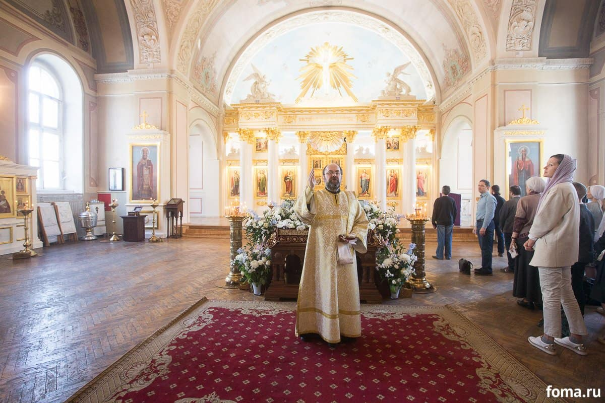 Домовой храм татианы. Храм Татианы в Москве. Церковь Татьяны великомученицы. Церковь великомученицы Татьяны в Москве. Храм Святой мученицы Татьяны.