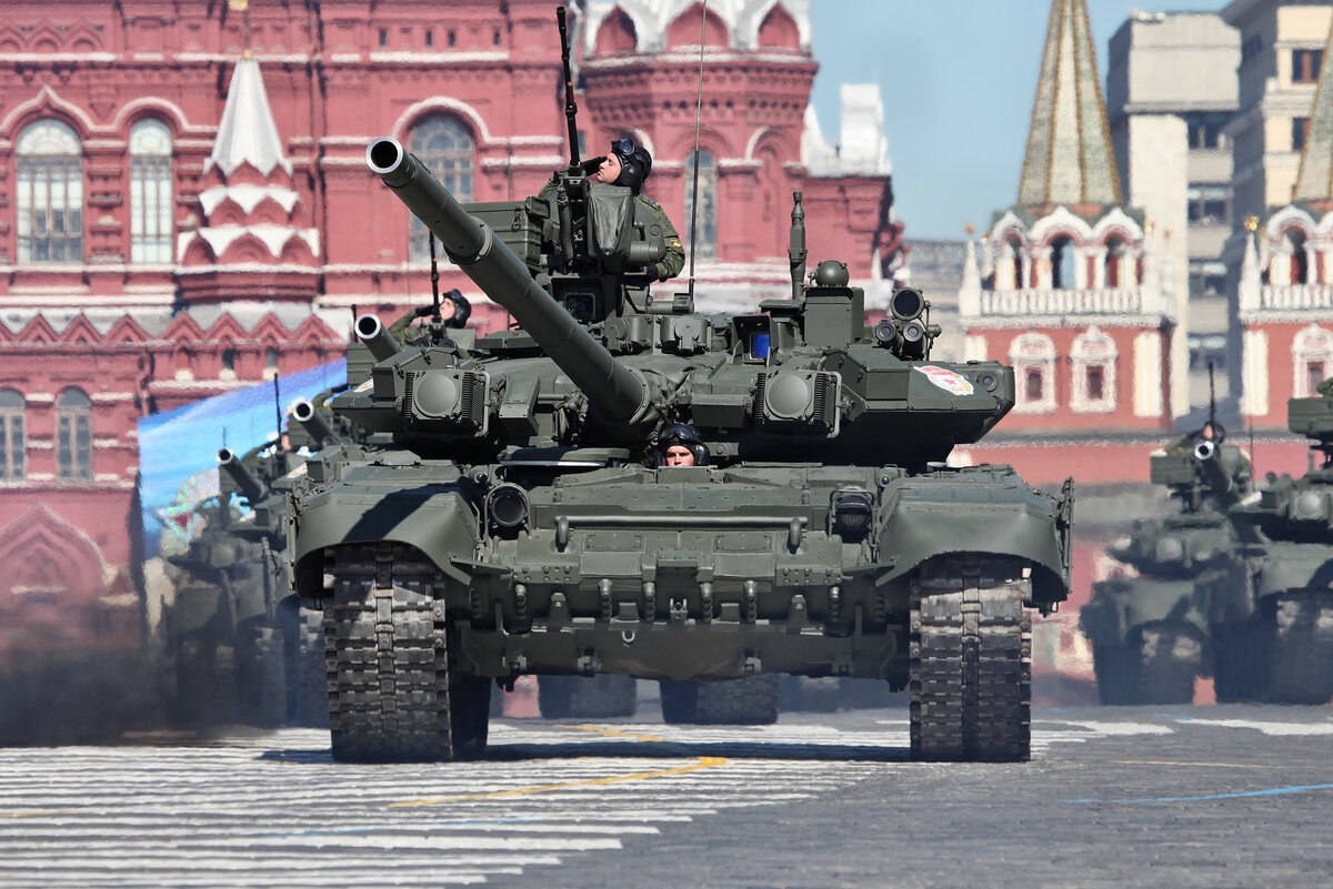 Т-90А "Владимир" на параде Победы