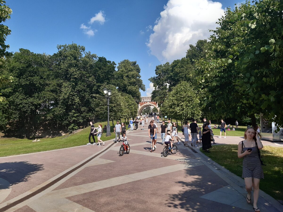 Листайте галерею 