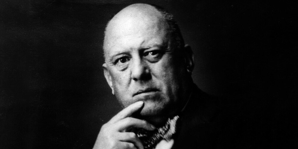 Элистер Кроули - Великий и Ужасный. Оззи по сравнению с ним жалкий любитель. 