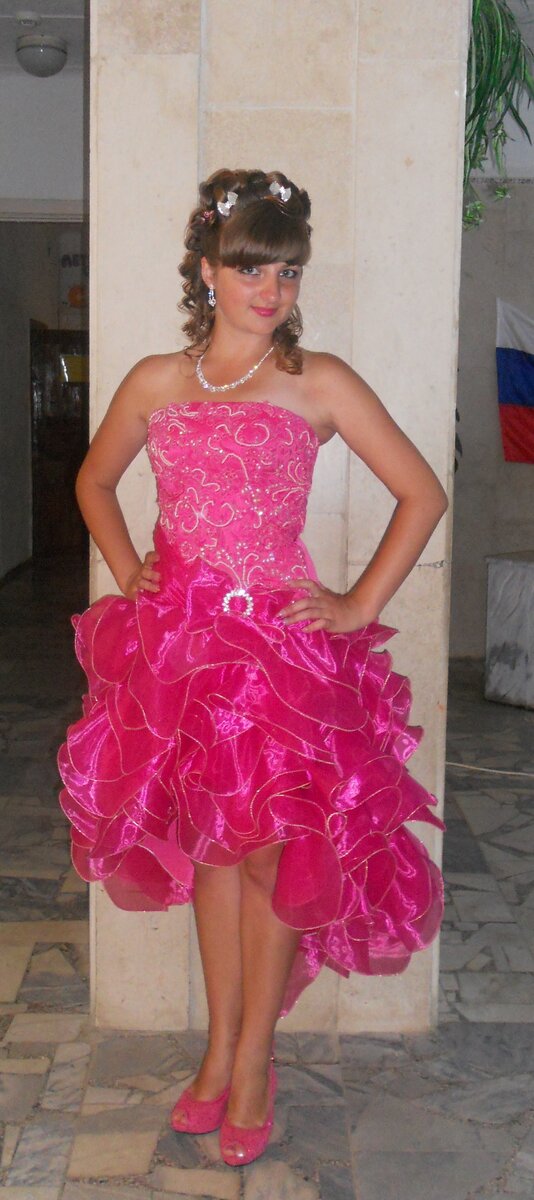 Так я выглядела в школе на выпускном 2012 г.