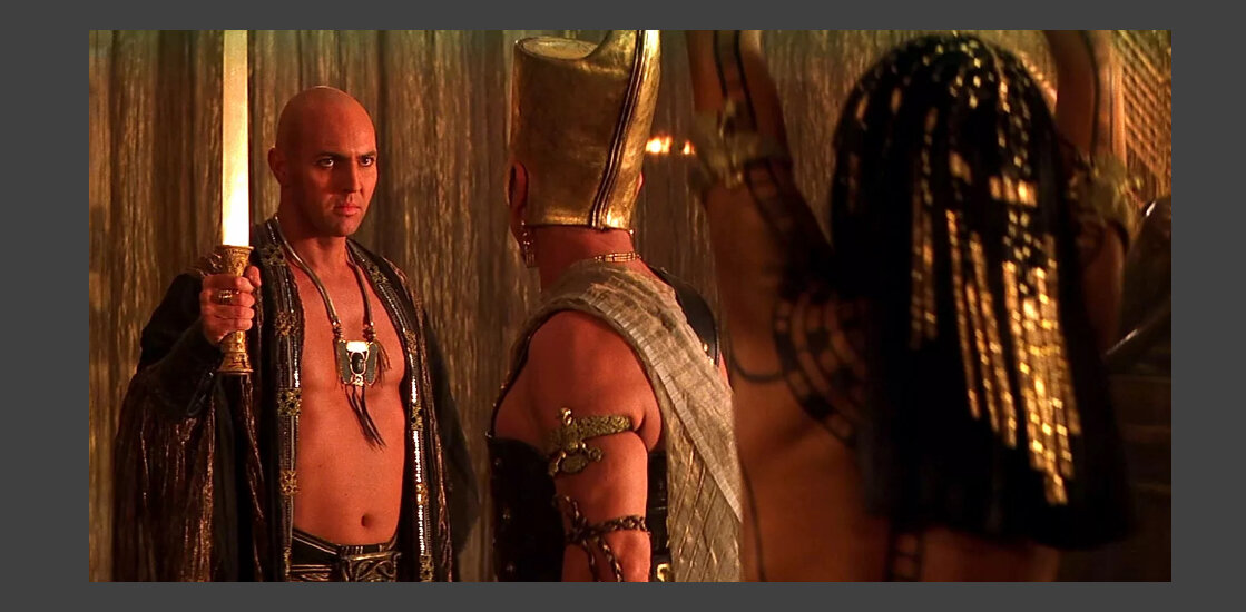 Имхотеп и Анксунамун собираются убить фараона