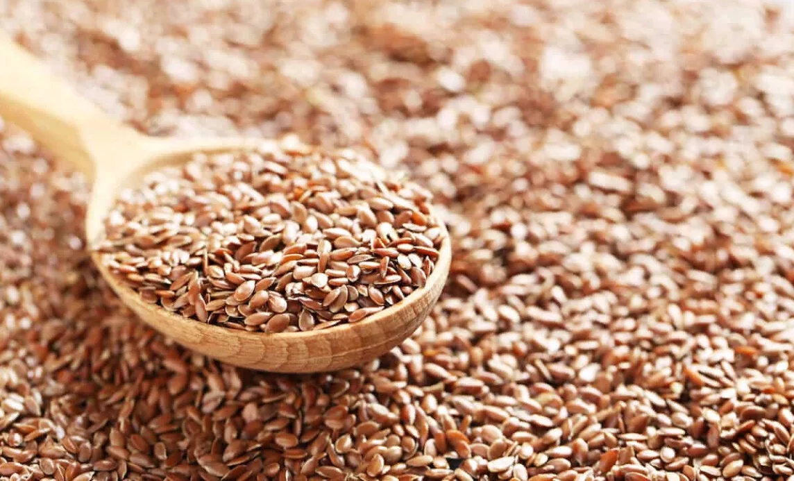 Семена льна.