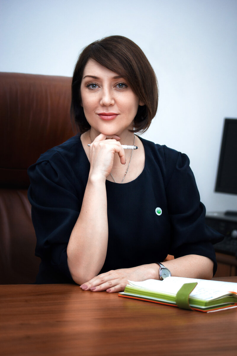 Чупикова Людмила Львовна, лауреат и победитель всевозможных премий года.