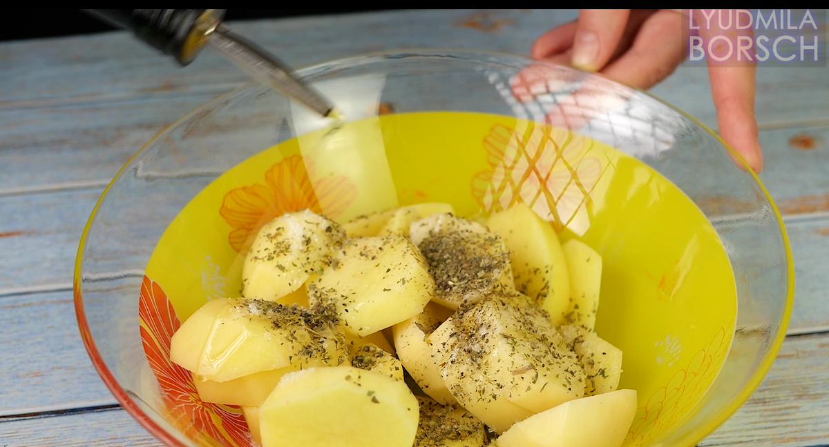 Курица в Духовке целиком запеченная с хрустящей корочкой