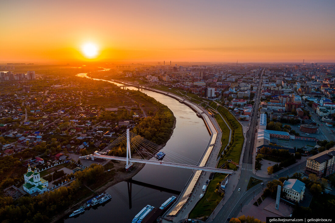 Тюмень, река Тура, мост влюбленных