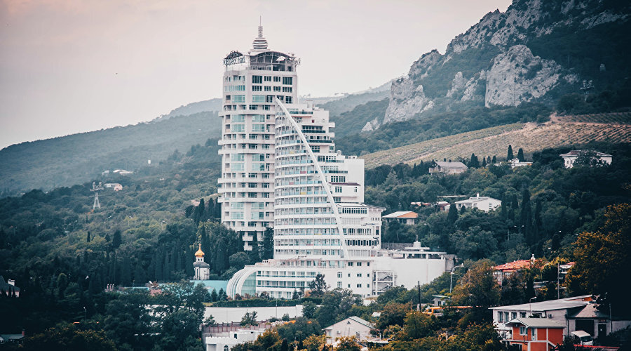 Вид на Южный берег Крыма / Фото: Дмитрий Погребняк