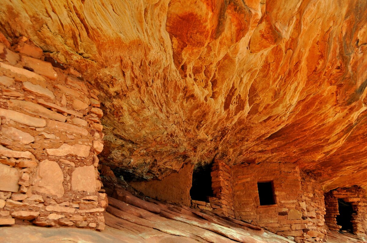 "Дом в огне". Источник фото: https://www.yourhikeguide.com/house-on-fire/