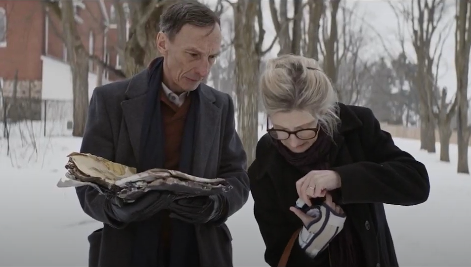 Про эту пожилую пару можно сказать только одно - Седина в голову - бес в ребро.