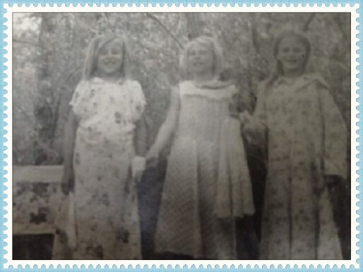 Какая прелесть!!!  Зоя, Зина и я