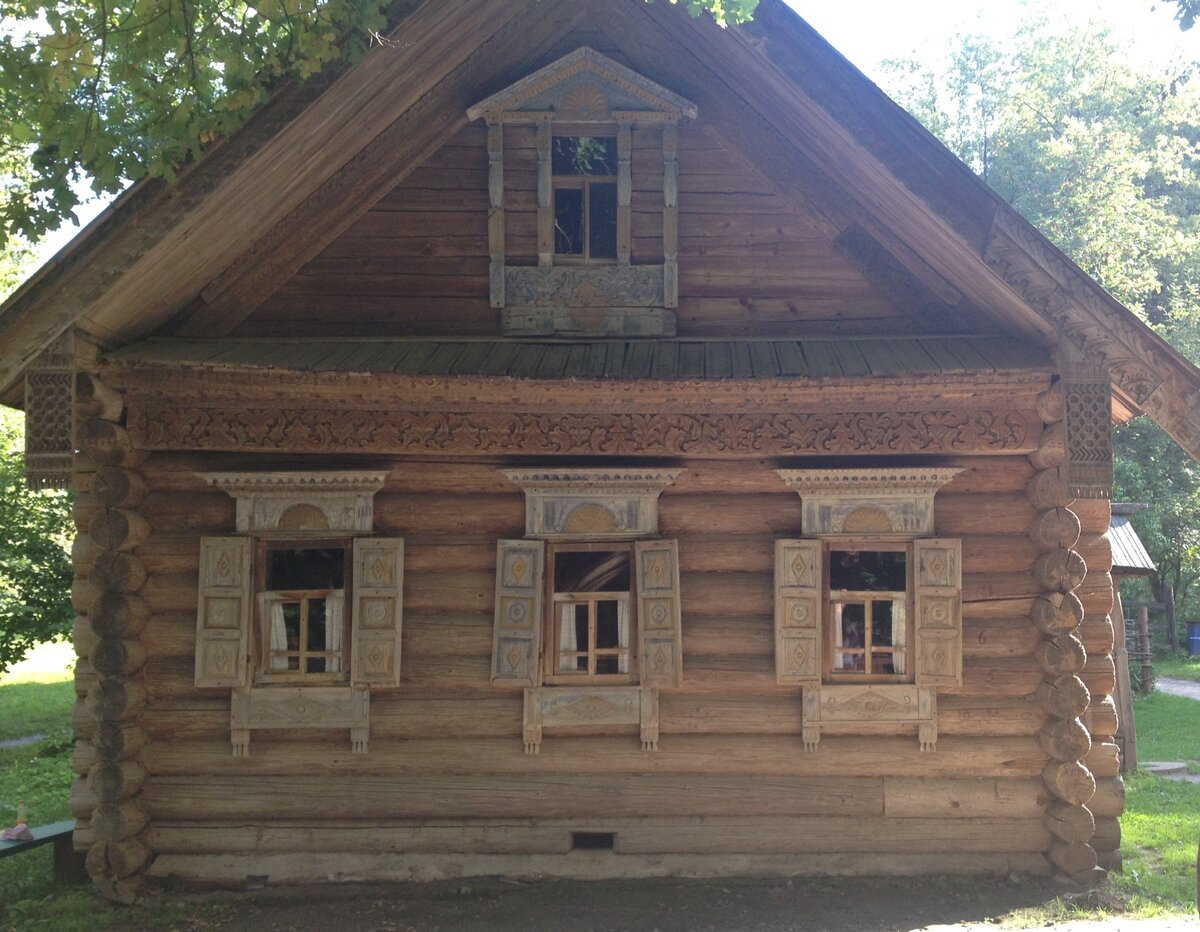 Музей под открытым небом недалёко от нашего дома