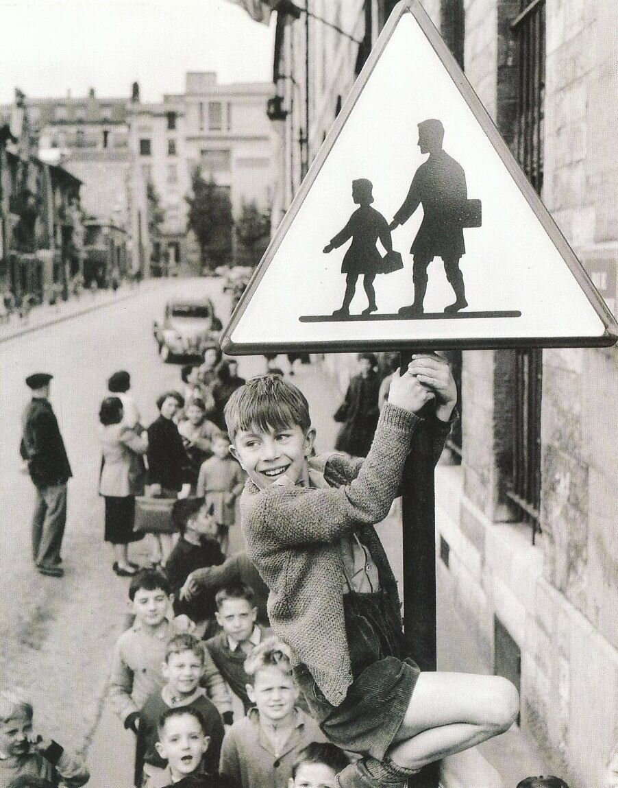 Фотография Robert Doisneau просто для обложки