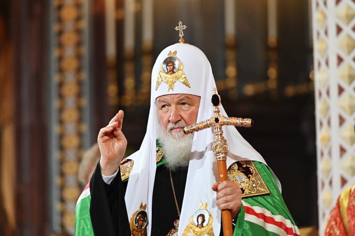 Рпц. Кирилл православный Патриарх. Патриарх Кирилл православная Церковь. Патриарх Кирилл благословляет. Патриарх Кирилл благословляет народ