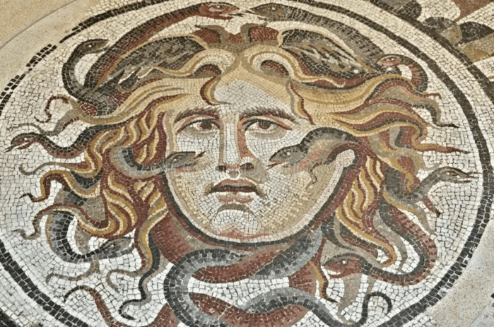 Голова медузы - горгоны