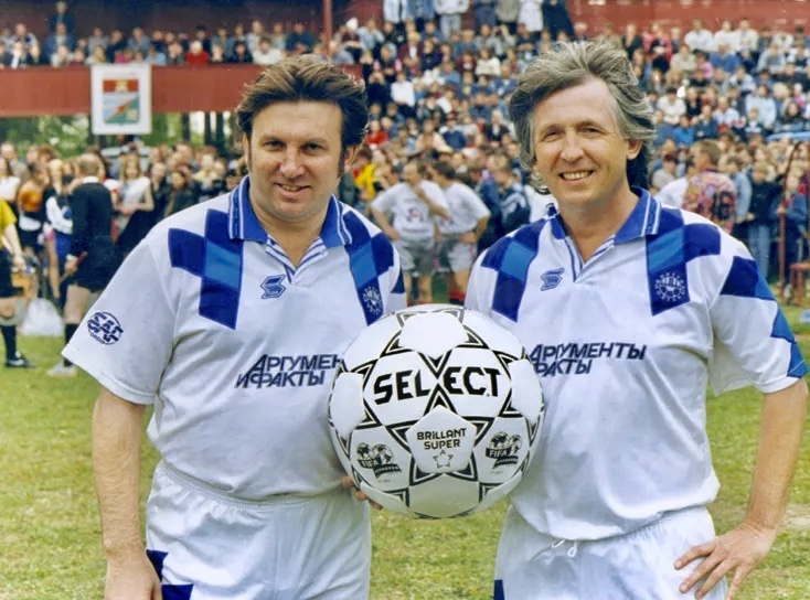 Нет, справа не Глызин – Малежик