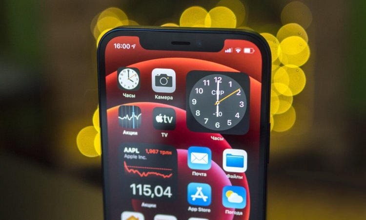 iPhone красив и дорог, но нетехнологичен 