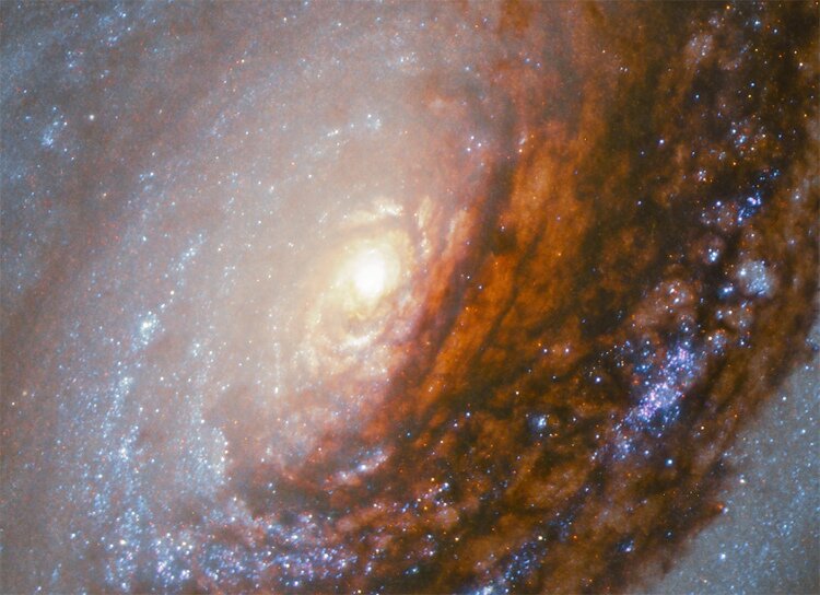 Смотреть на него столь же опасно, как и на сварку