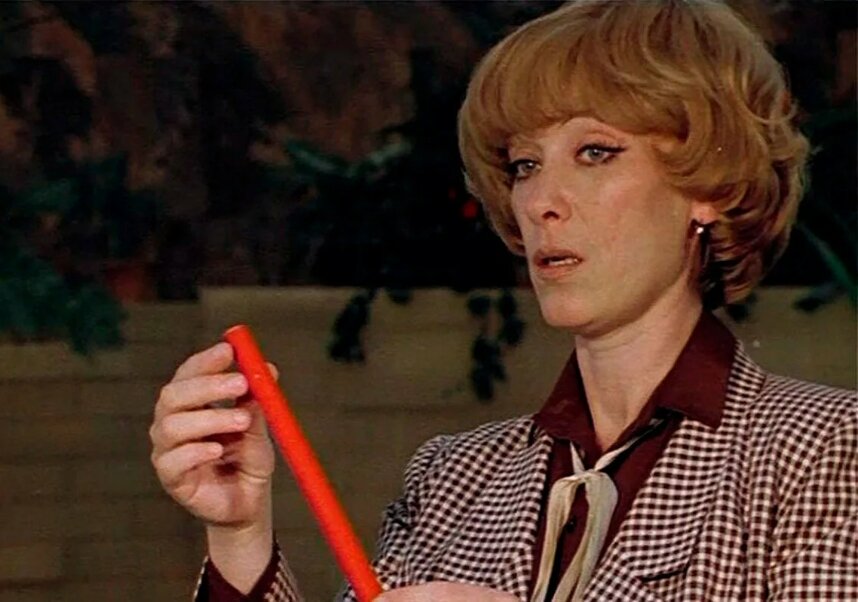 Лично для меня самая запоминающаяся роль Васильевой – в "Чародеях", она сыграла директрису магического университета Киру Шамаханскую. 