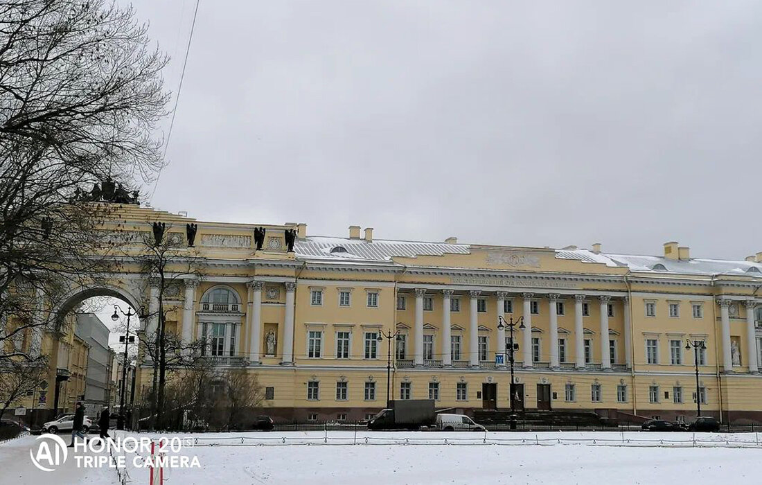 Здание Сената. Дом 2