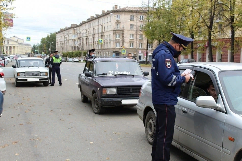 Кого гаишники боятся останавливать