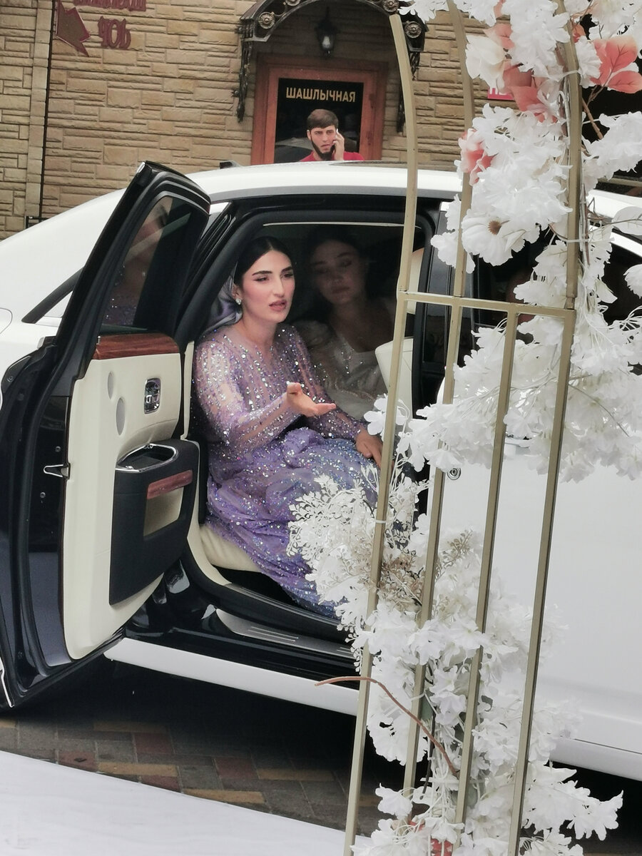 Чеченская свадьба. Пацаны постоянно на созвоне