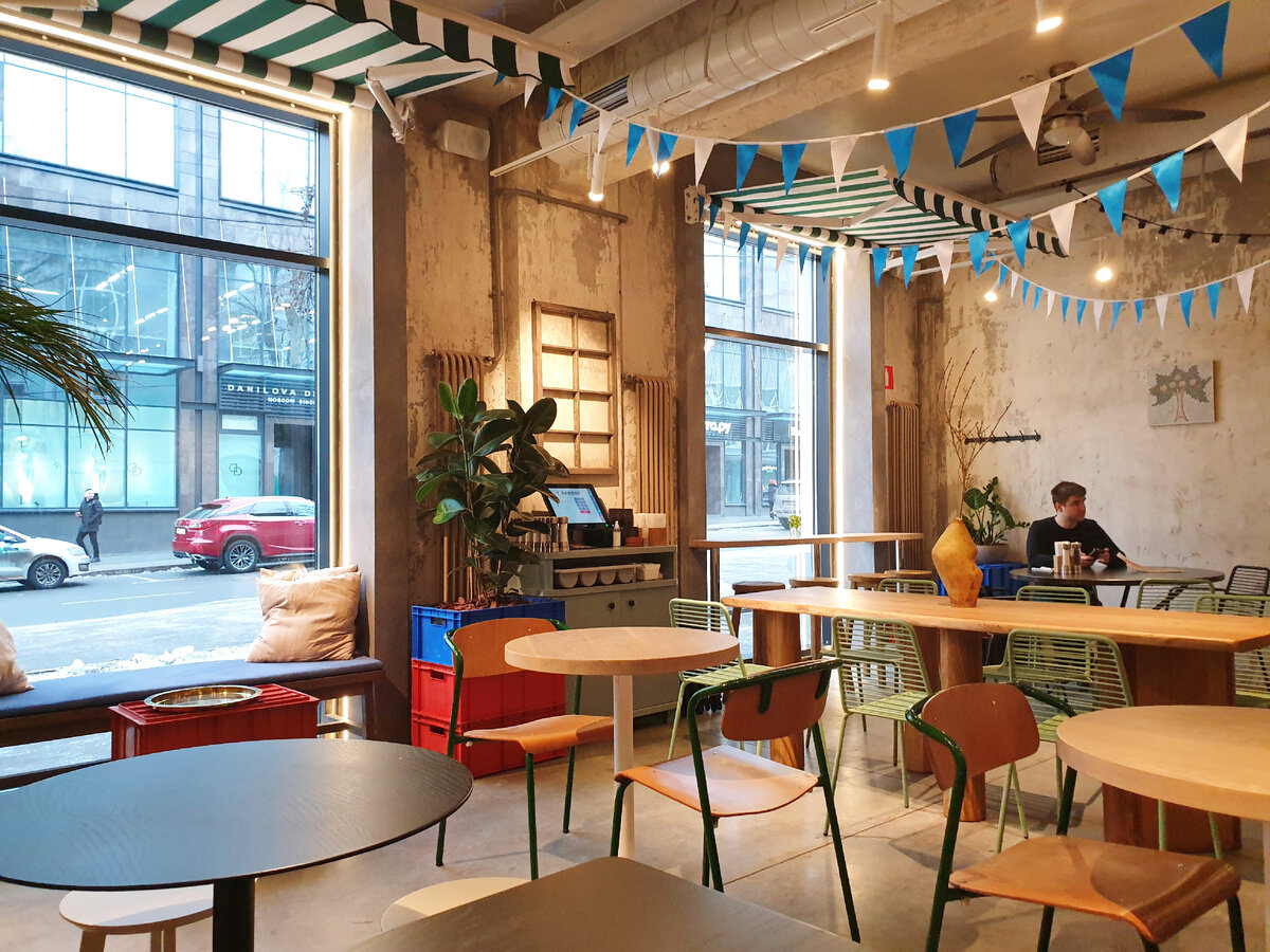 Зал опрятен и мил