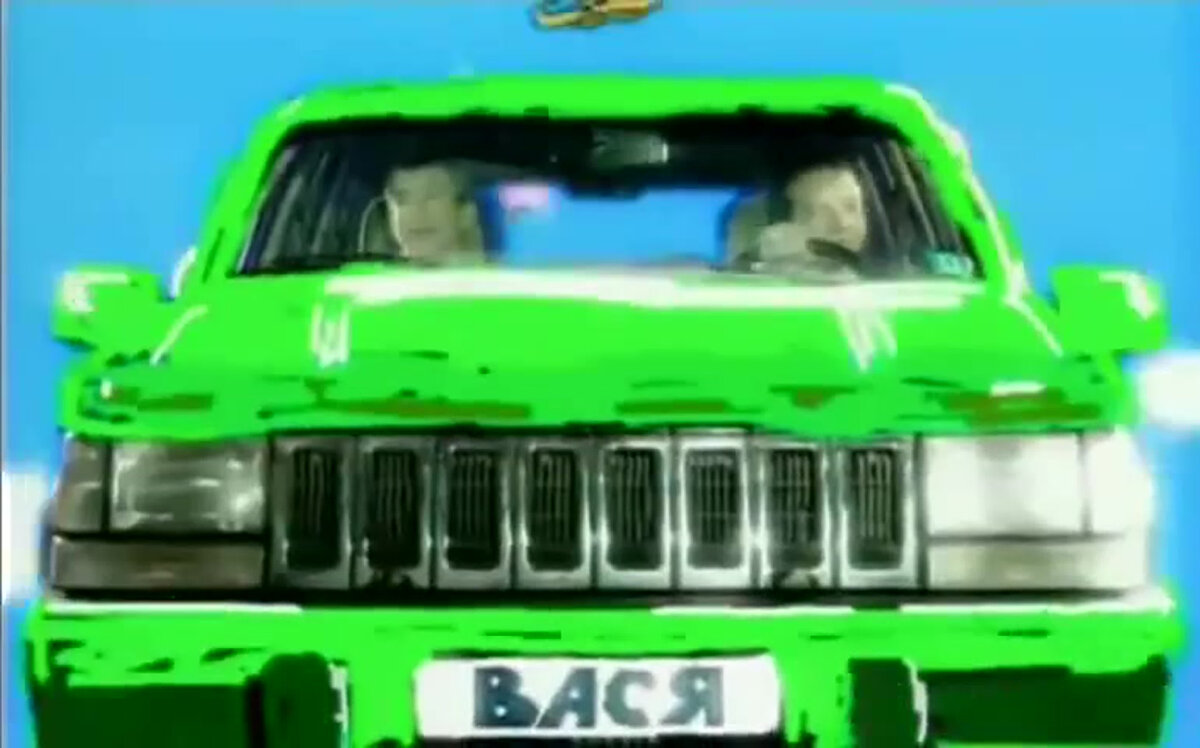 Вася Рогов на своей мечте - джип Чероки зелёного цвета