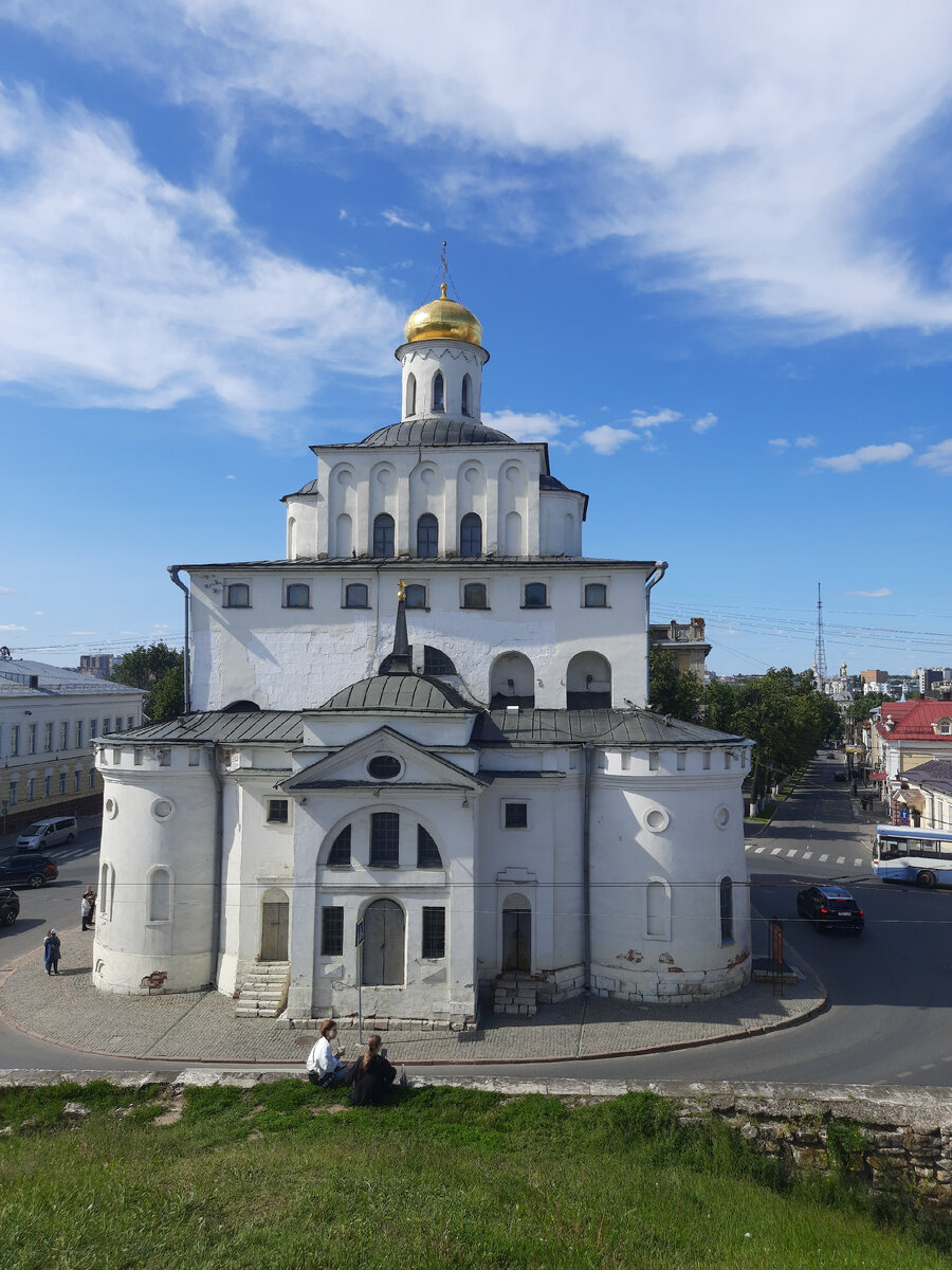 Владимир золотые ворота солнечно