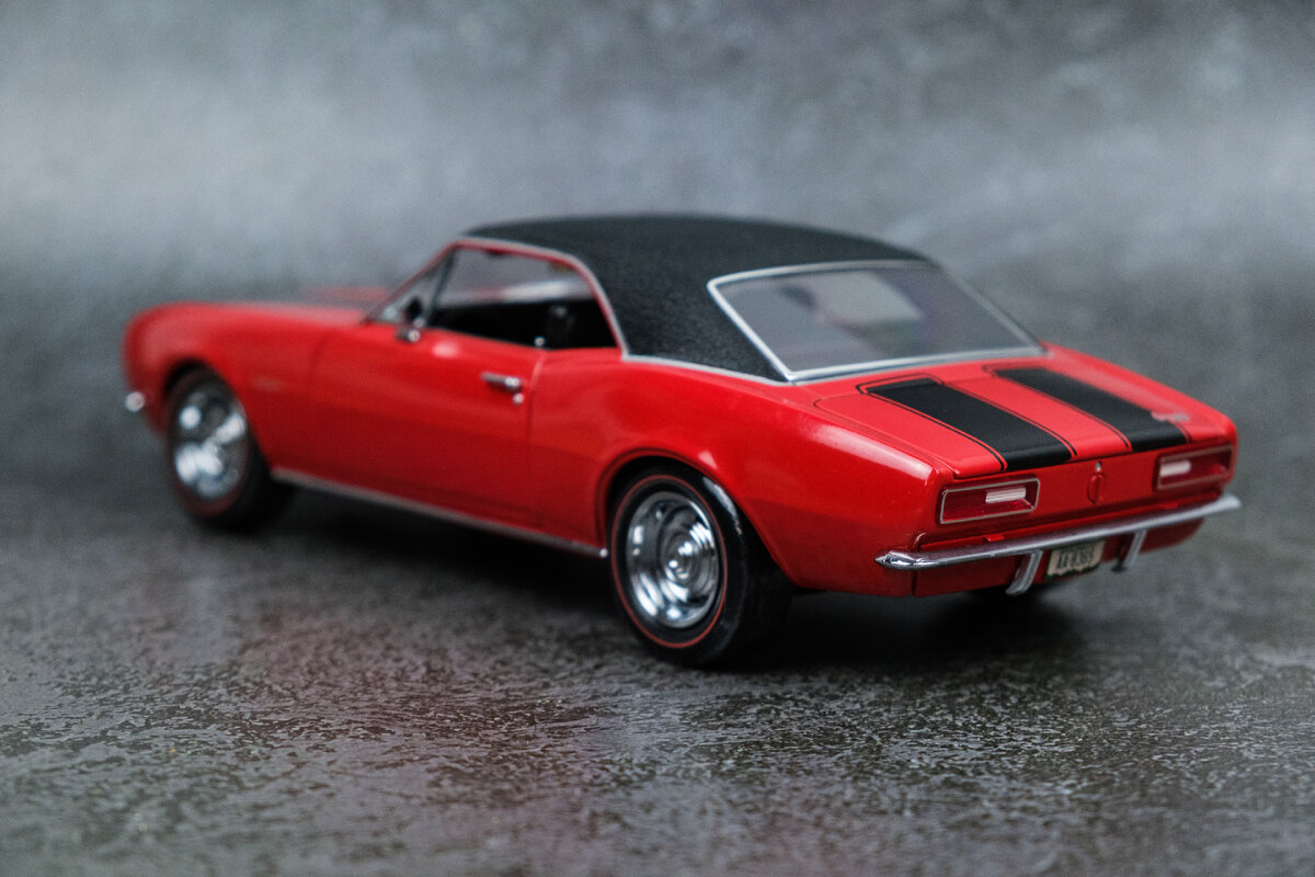 Вернемся к Camaro. Компания ERTL Authentics, сделала одну из самых качественных моделей этой марки.