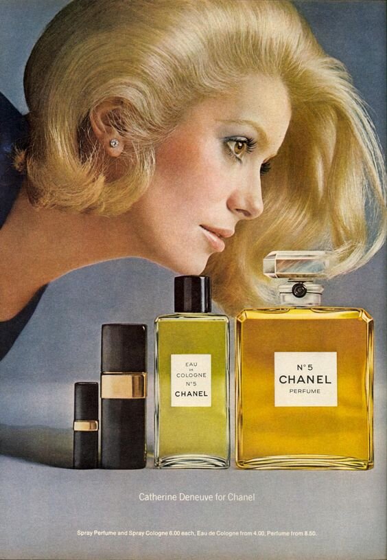 Катрин Денев в рекламе Chanel № 5
