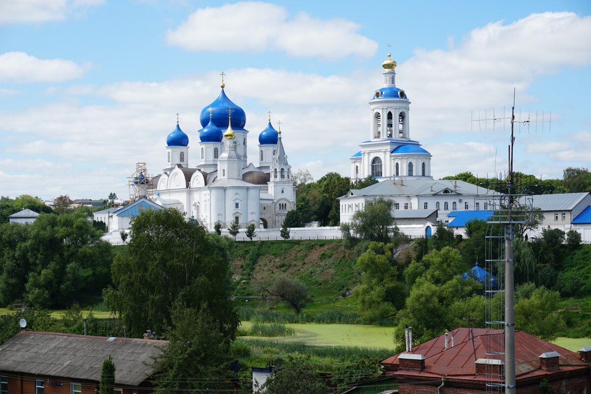 Тис мебель боголюбово