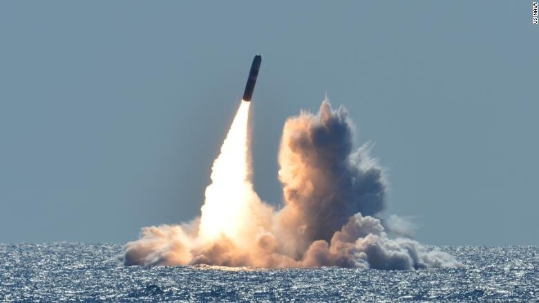 Запуск ракеты Trident II D5 была запущена с баллистической ракетной подводной лодки класса "Огайо" USS Nebraska у берегов Калифорнии в 2008 году. Межконтинентальные баллистические ракеты "Трайдент" входят в состав ядерного арсенала США.
