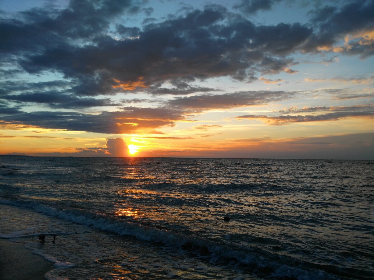Лето, жара, закат. Жизнь удалась. Фото автора