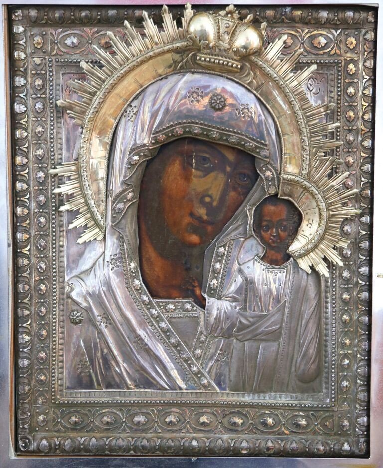 Явленная Казанская икона Божьей Матери из Казанского монастыря города Рязани