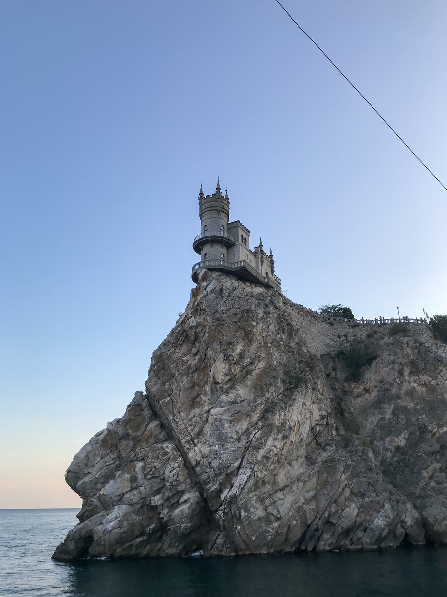 Ласточкино гнездо. Фото автора.