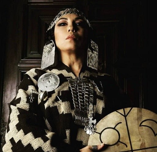 Женщина мапуче