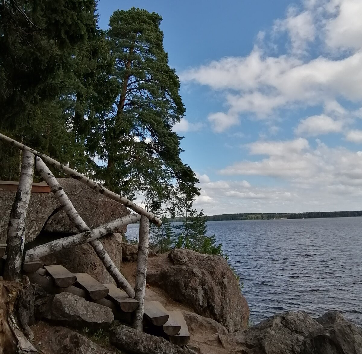 Парк монрепо просушка. Парк Монрепо в Выборге. Монрепо парк Выборг голова. Скально-пейзажный парк «Монрепо». Выборг достопримечательности Монрепо.