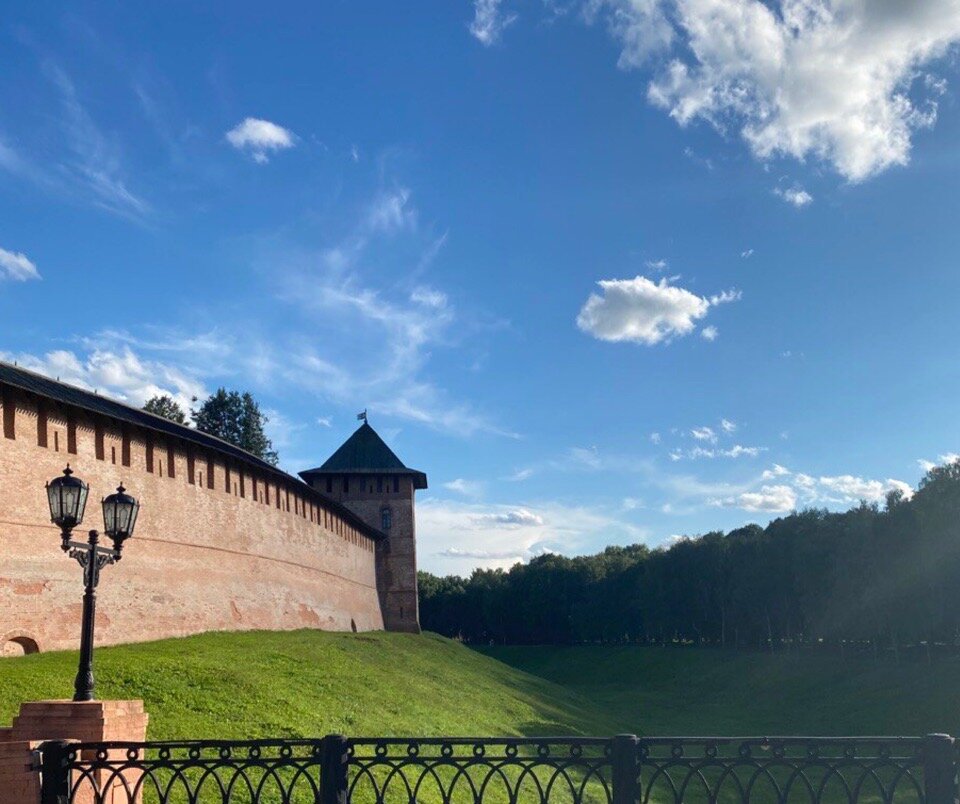 Новгородский кремль. Ров. Фото из архива Марии Богдановой
