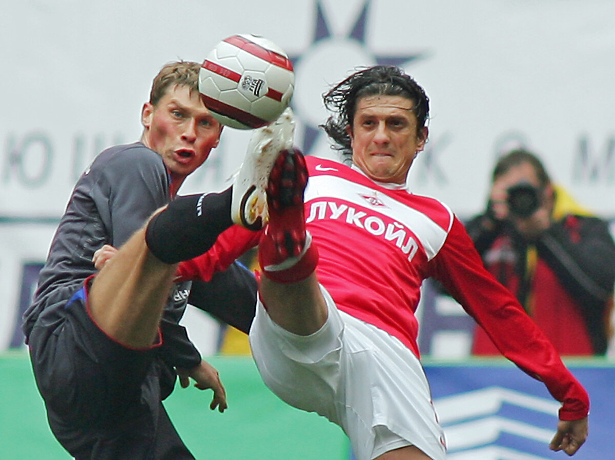 2006 год. Михайло Пьянович в дерби с ЦСКА. Фото: ТАСС